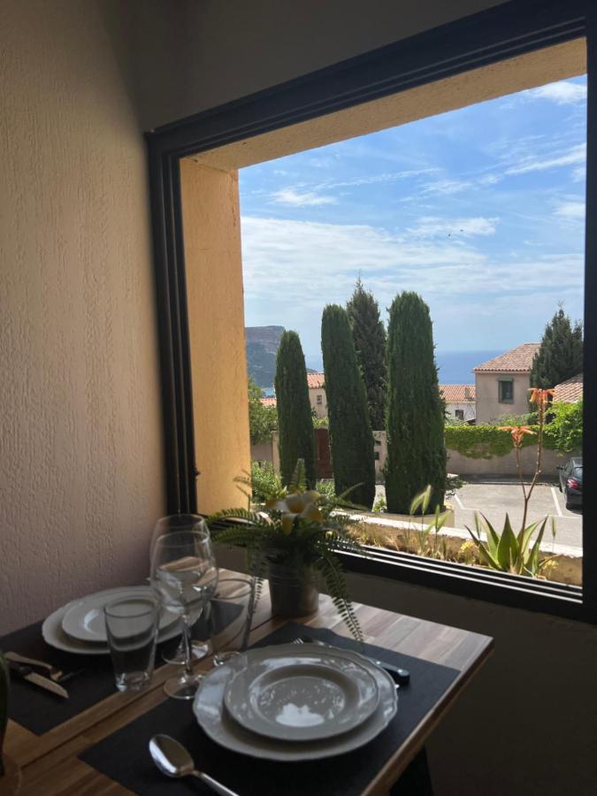 Appartement Confortable, Petite Vue Mer Et Piscine Cassis Eksteriør billede
