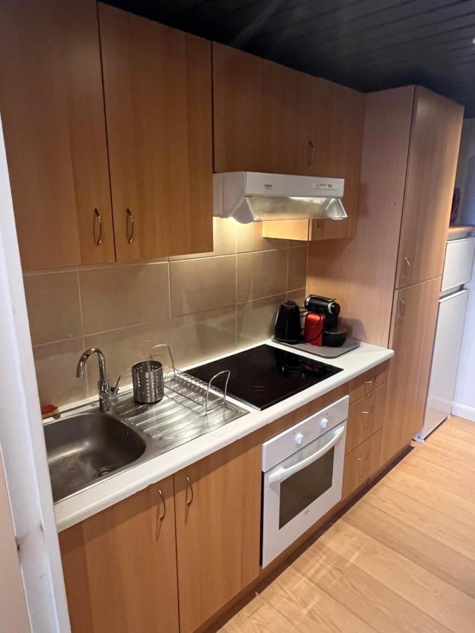 Appartement Confortable, Petite Vue Mer Et Piscine Cassis Eksteriør billede